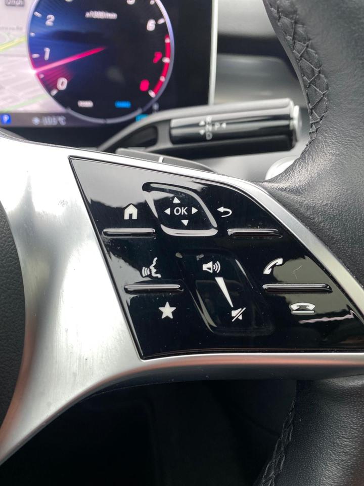 2024 Mercedes-Benz C-Class C300 4MATIC 360 CAMERAS Photo