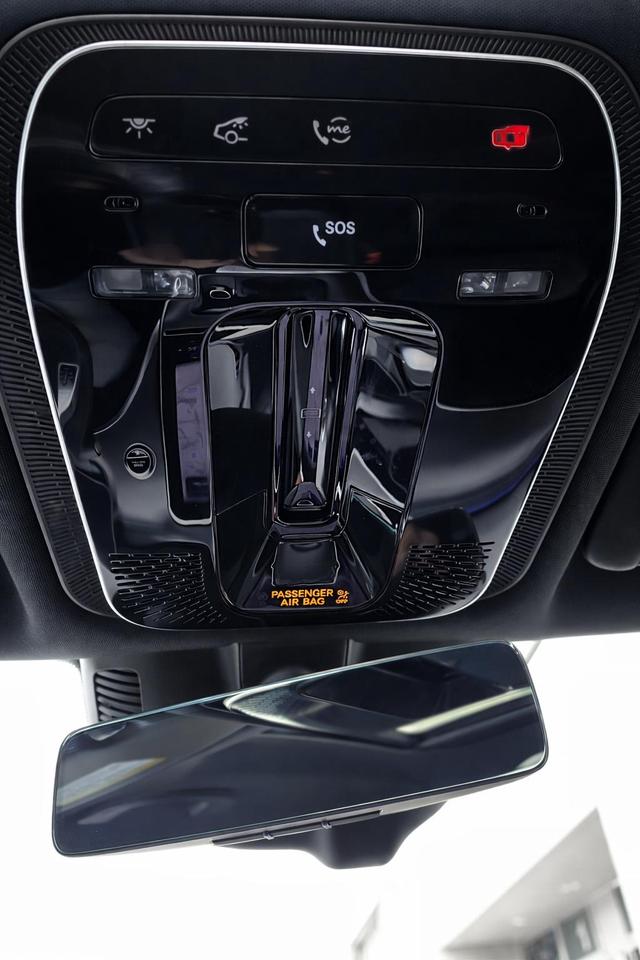 2024 Mercedes-Benz C-Class C300 4MATIC 360 CAMERAS Photo