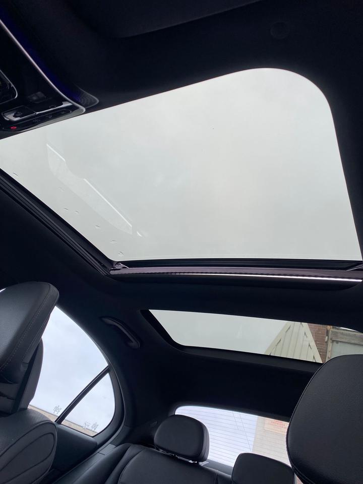 2024 Mercedes-Benz C-Class C300 4MATIC 360 CAMERAS Photo