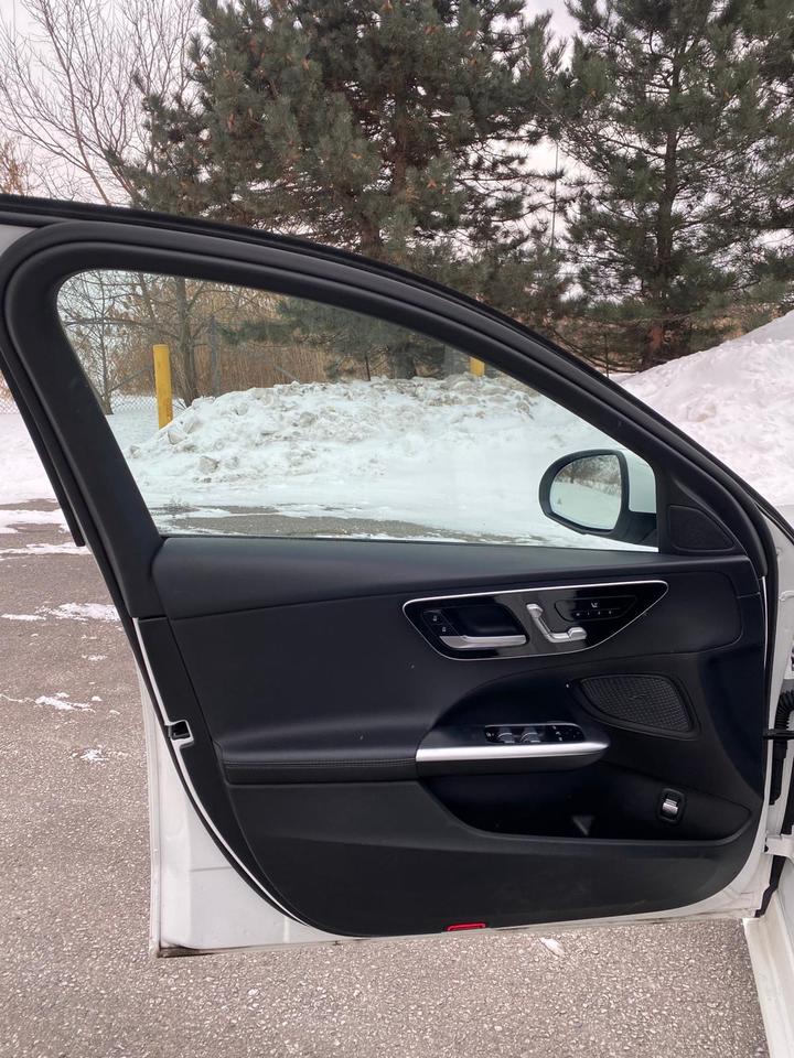 2024 Mercedes-Benz C-Class C300 4MATIC 360 CAMERAS Photo