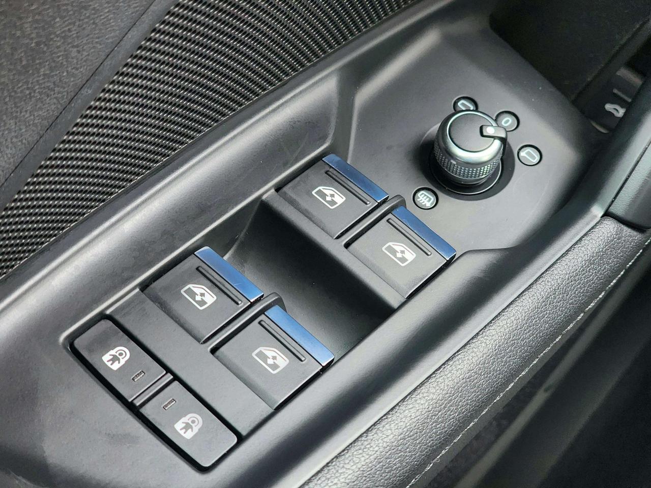 2022 Audi S3 Progressiv S-Line w/Black Optics | No Accidents! Photo