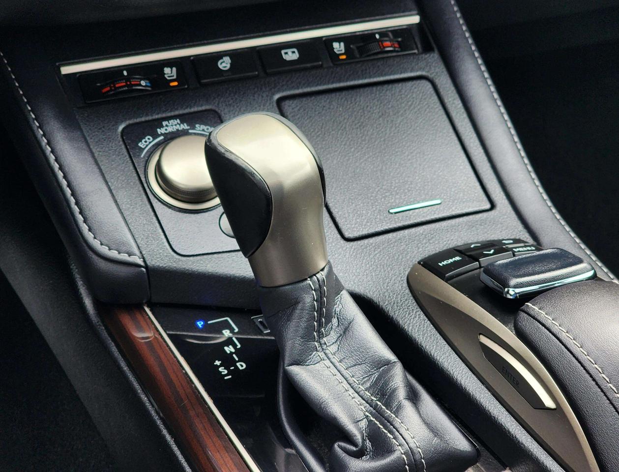 2017 Lexus ES 350 Touring | No Accidents! Photo