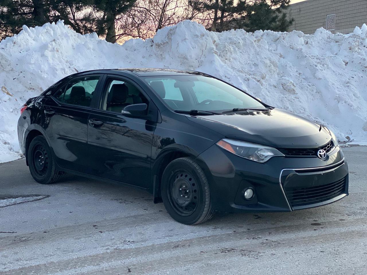 2015 Toyota Corolla S PREMIUM Photo