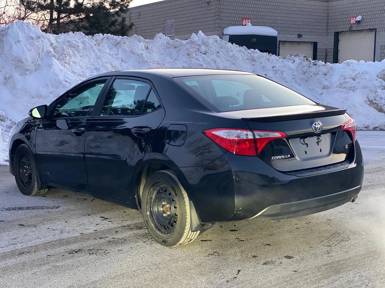 2015 Toyota Corolla S PREMIUM Photo