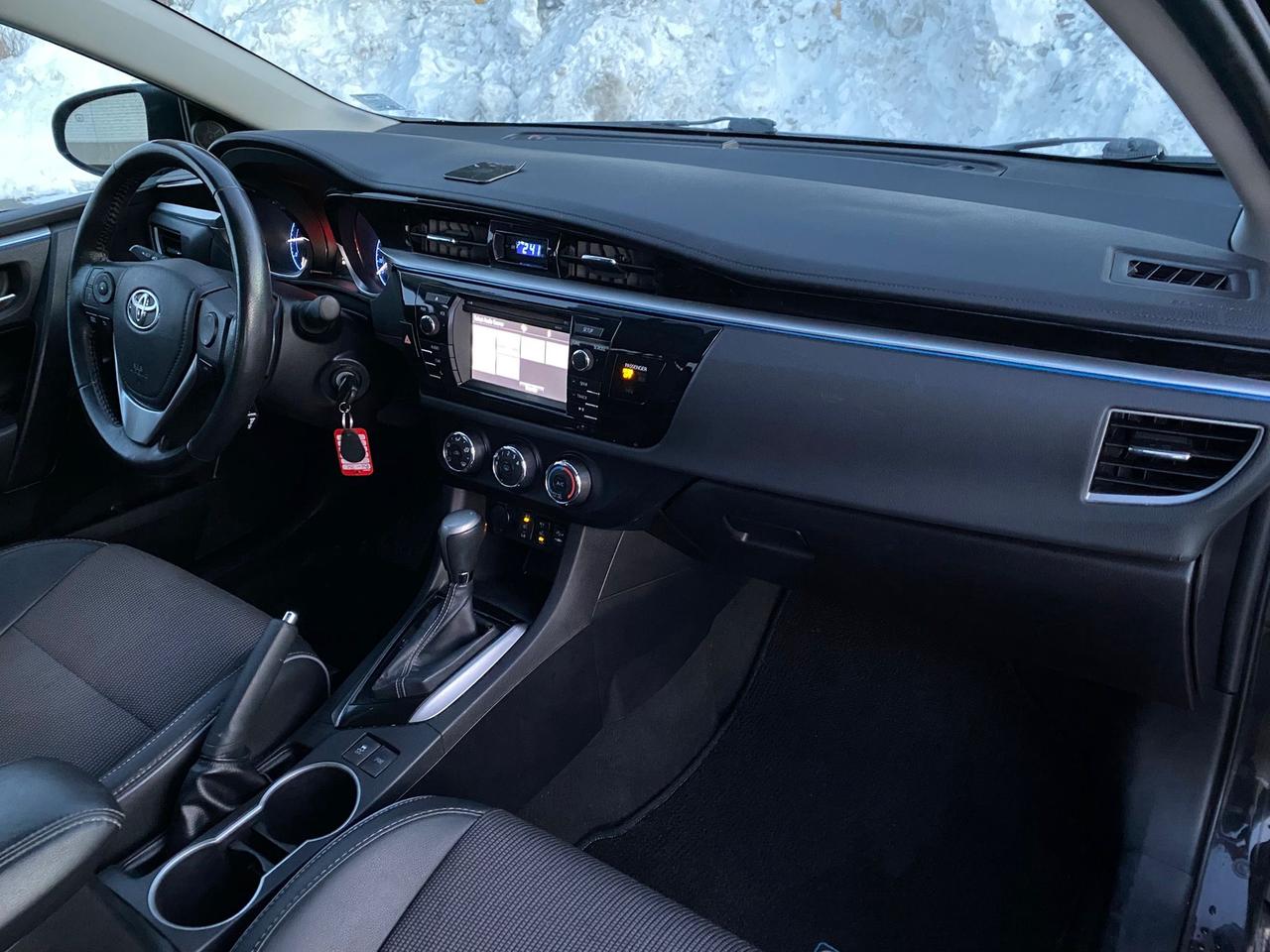 2015 Toyota Corolla S PREMIUM Photo