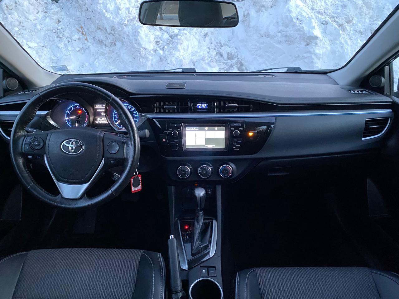 2015 Toyota Corolla S PREMIUM Photo