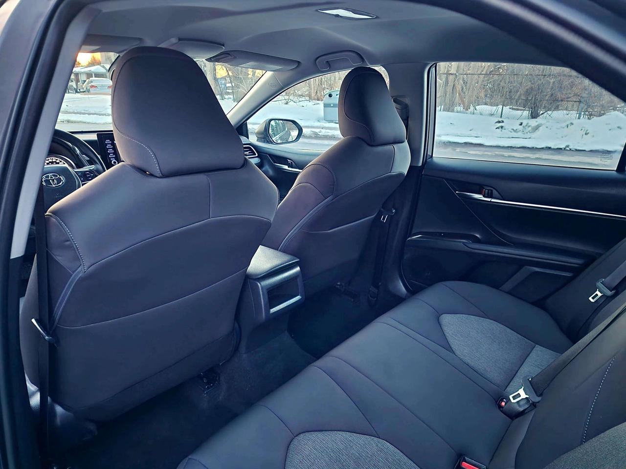 2023 Toyota Camry Hybrid LE | No Accidents! Photo