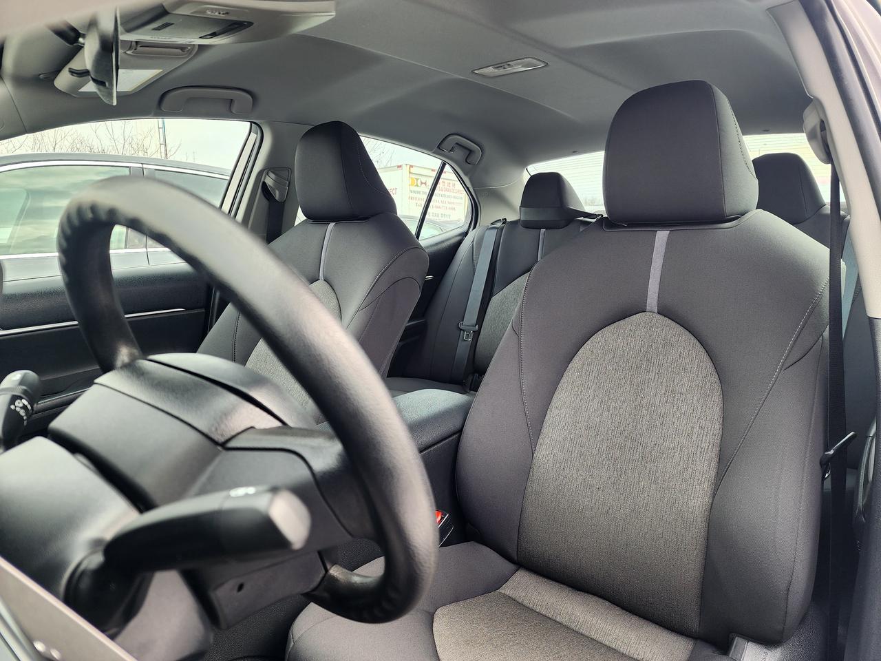 2023 Toyota Camry Hybrid LE | No Accidents! Photo