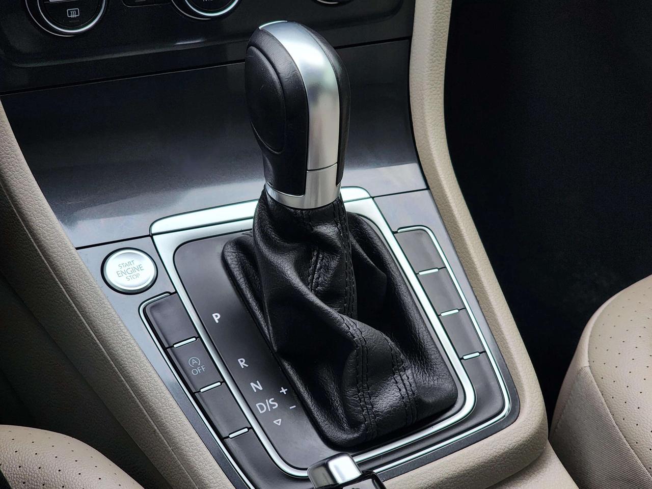 2019 Volkswagen Golf Highline | No Accidents! Photo