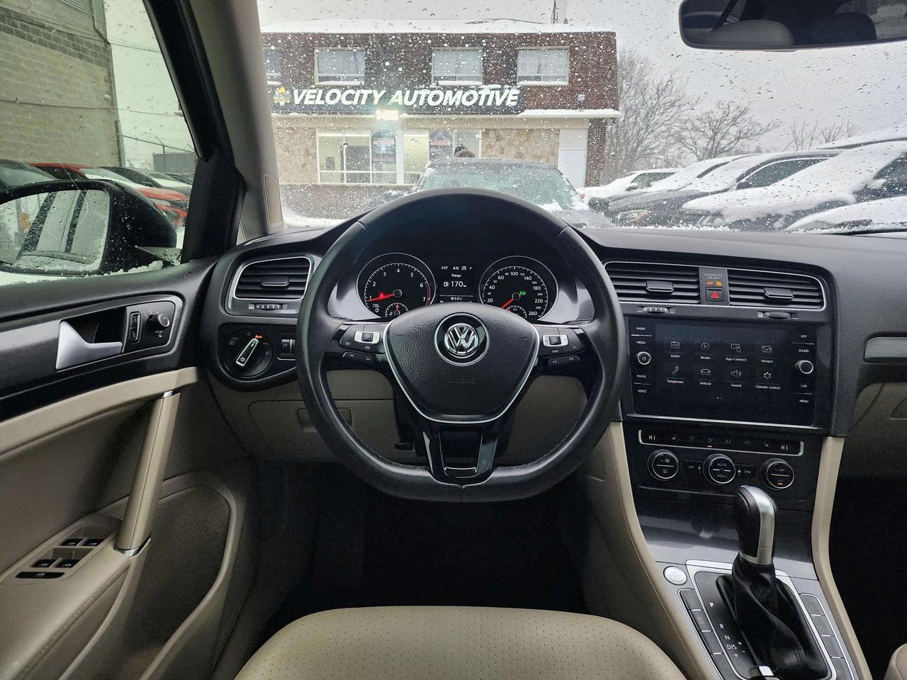 2019 Volkswagen Golf Highline | No Accidents! Photo