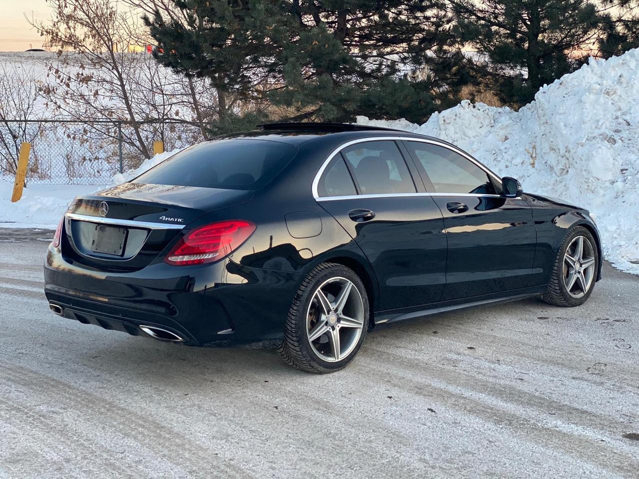 2016 Mercedes-Benz C-Class C300 Photo