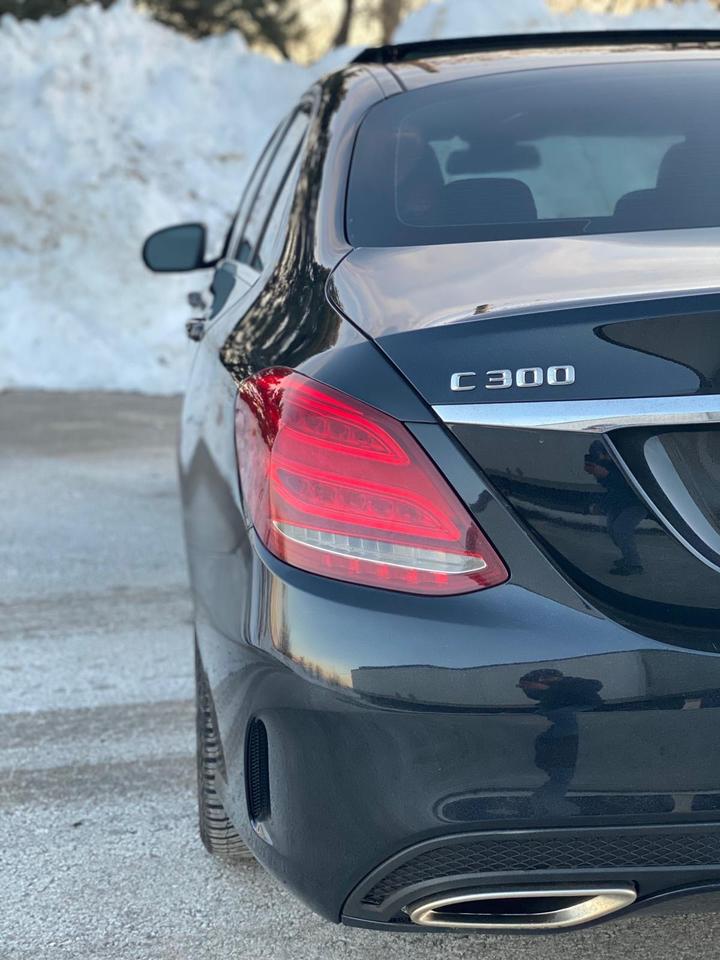 2016 Mercedes-Benz C-Class C300 Photo