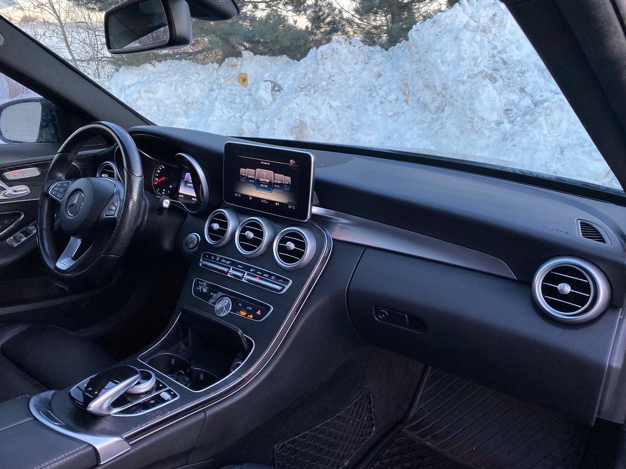 2016 Mercedes-Benz C-Class C300 Photo