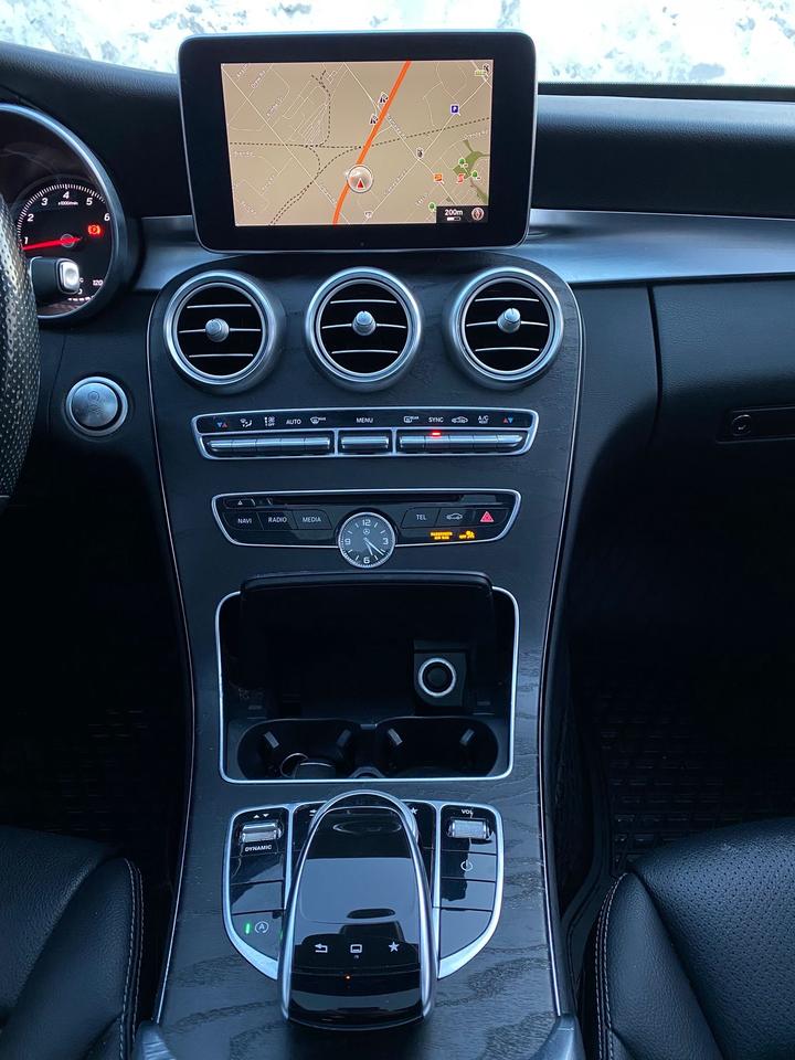 2016 Mercedes-Benz C-Class C300 Photo