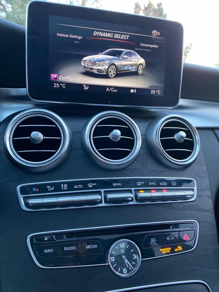 2016 Mercedes-Benz C-Class C300 Photo