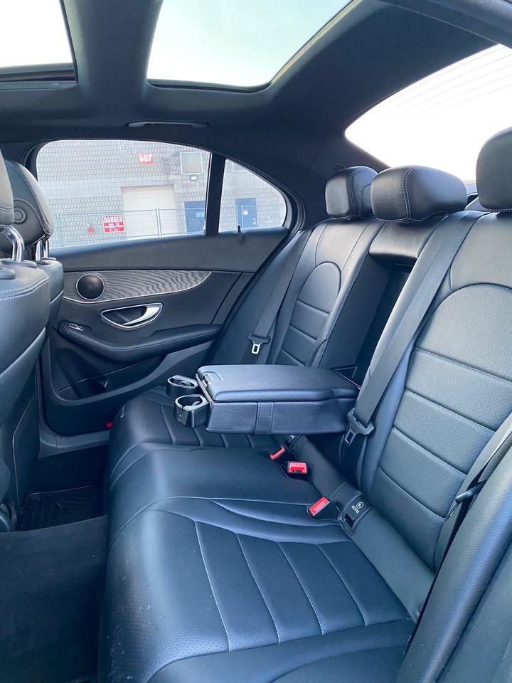 2016 Mercedes-Benz C-Class C300 Photo