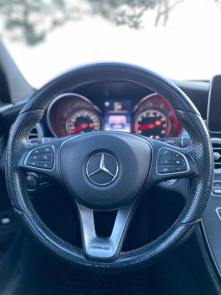 2016 Mercedes-Benz C-Class C300 Photo