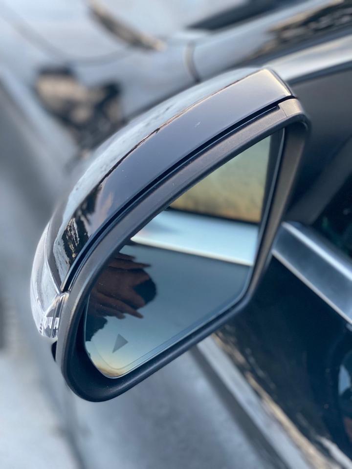 2016 Mercedes-Benz C-Class C300 Photo