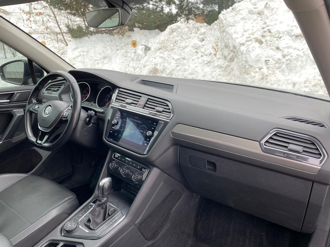 2018 Volkswagen Tiguan SE | LEATHER | PANOROOF | AWD Photo