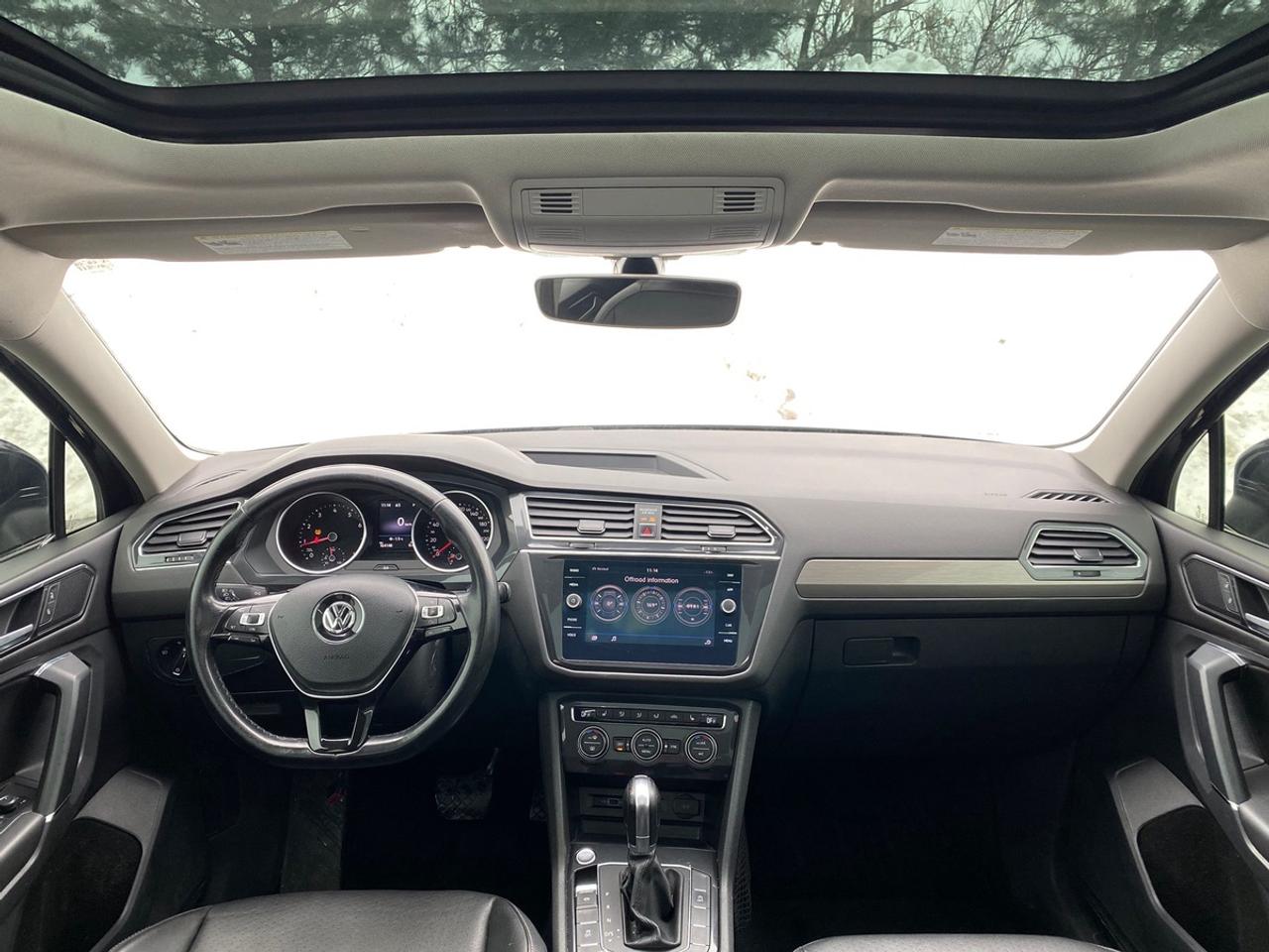 2018 Volkswagen Tiguan SE | LEATHER | PANOROOF | AWD Photo