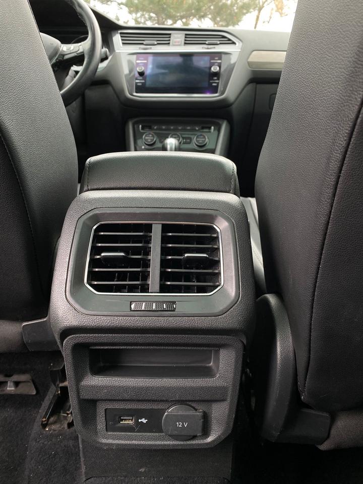 2018 Volkswagen Tiguan SE | LEATHER | PANOROOF | AWD Photo