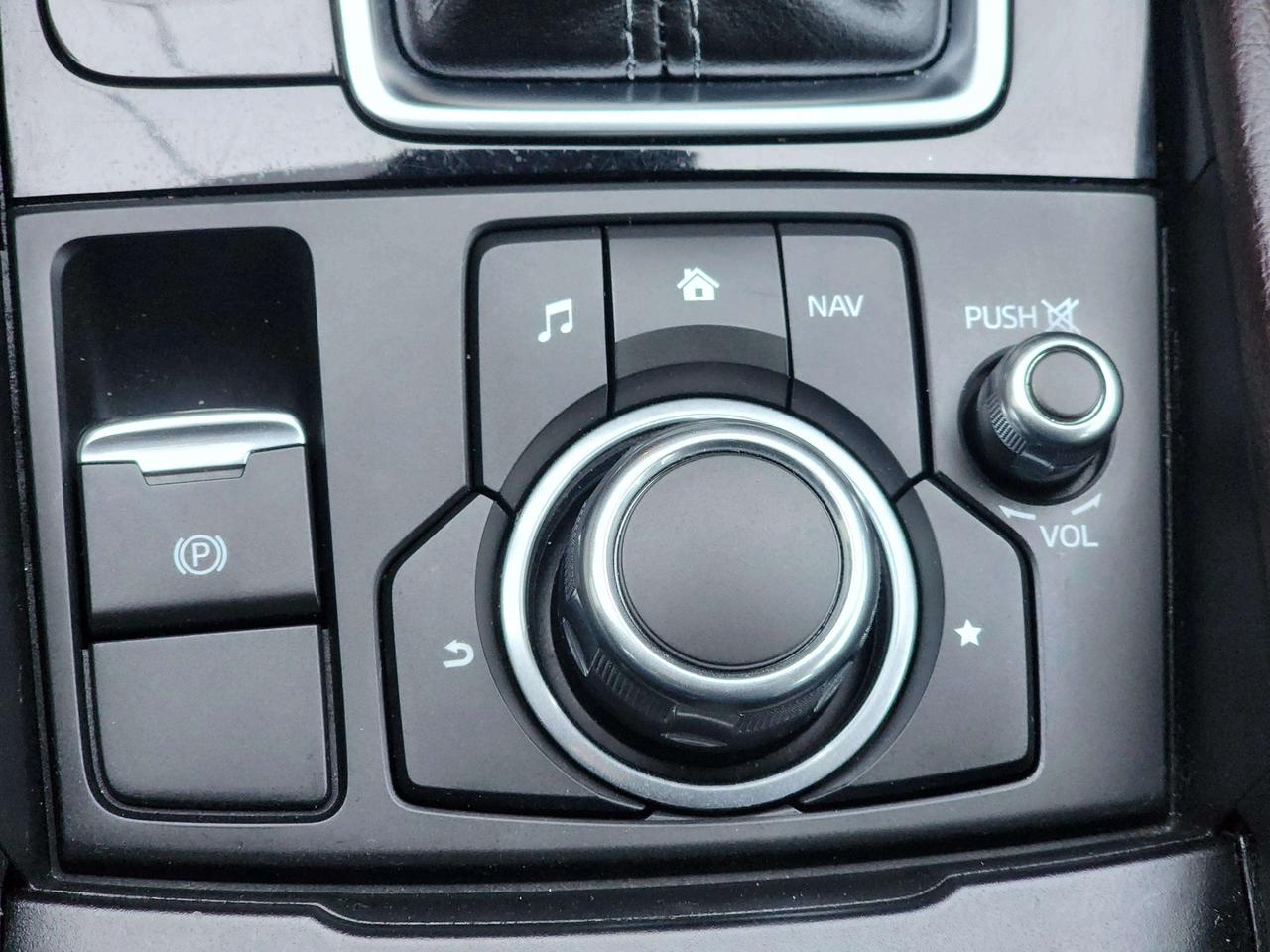 2018 Mazda Mazda3 Sport GT Hatchback Photo