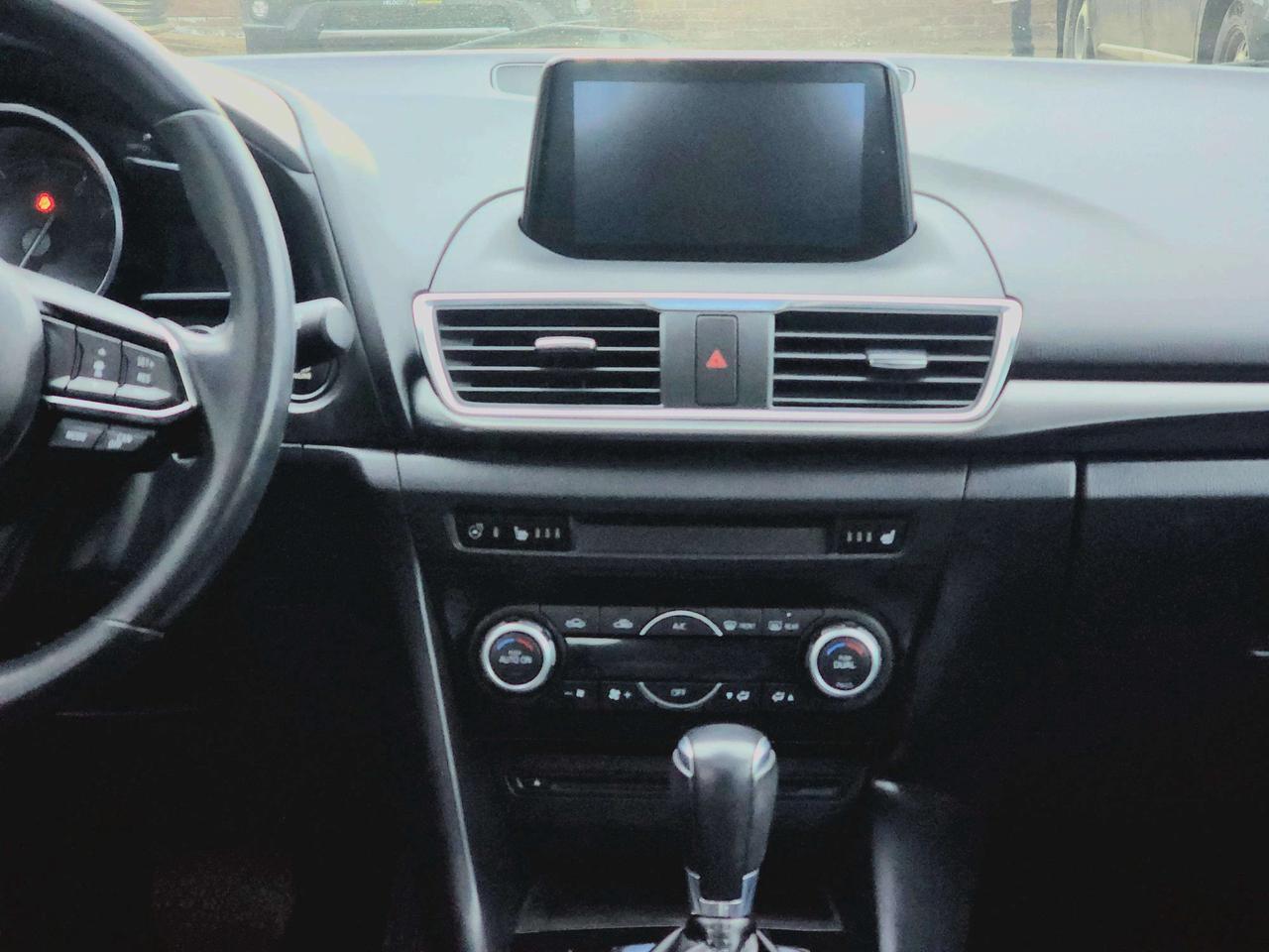 2018 Mazda Mazda3 Sport GT Hatchback Photo