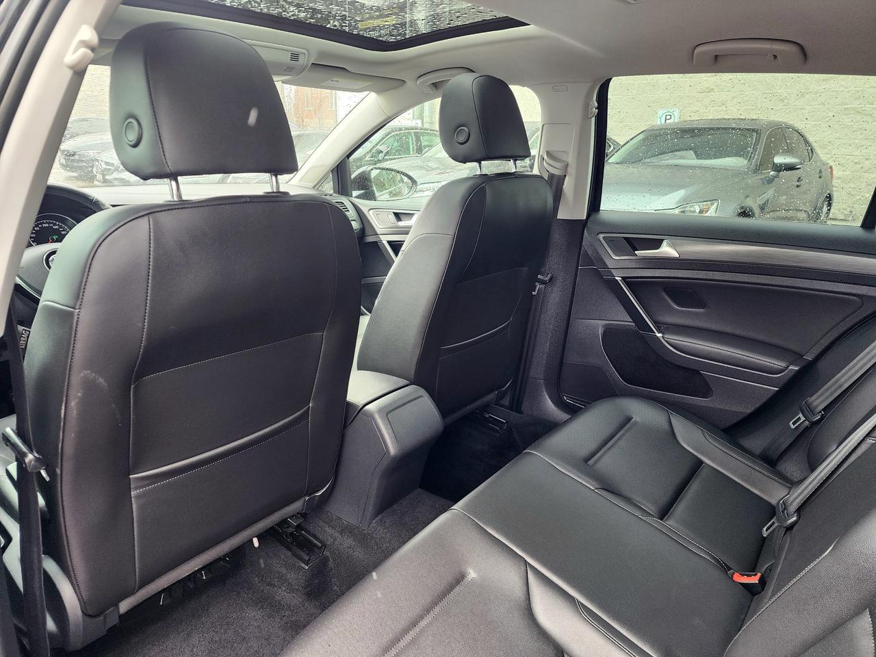 2021 Volkswagen Golf Highline | No Accidents! Photo