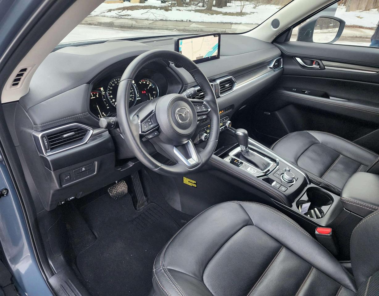2023 Mazda CX-5 GT AWD | No Accidents! Photo