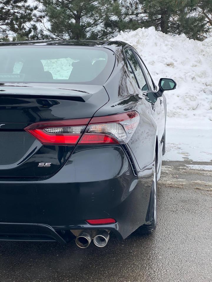 2024 Toyota Camry SE | LEATHER Photo