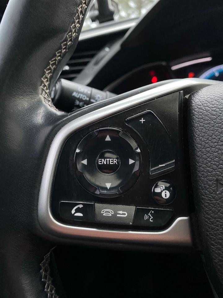 2020 Honda Civic Touring | LEATHER | SUNTOOF Photo