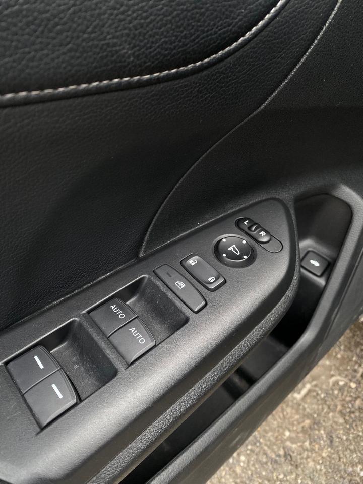 2020 Honda Civic Touring | LEATHER | SUNTOOF Photo