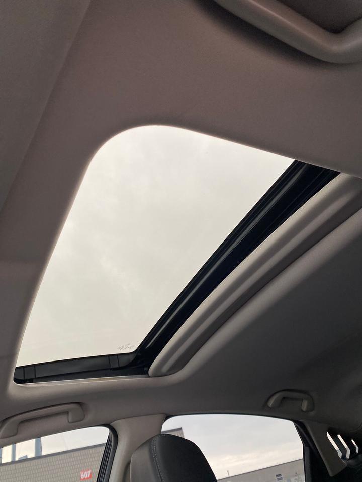 2020 Honda Civic Touring | LEATHER | SUNTOOF Photo