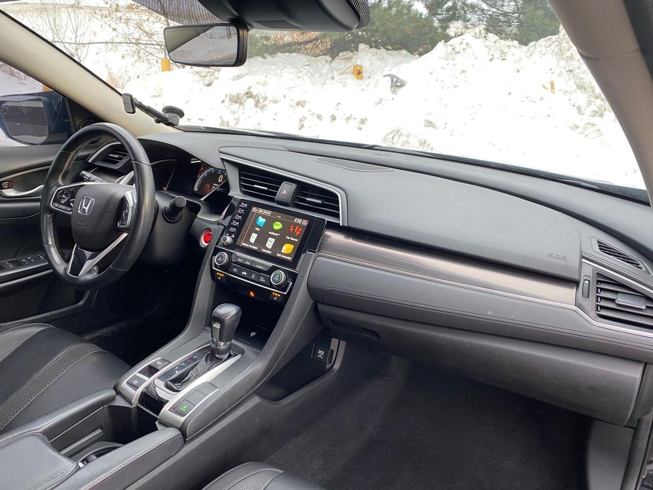 2020 Honda Civic Touring | LEATHER | SUNTOOF Photo