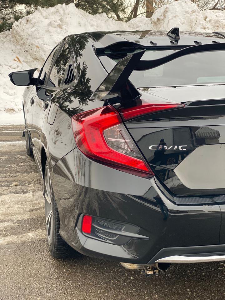 2020 Honda Civic Touring | LEATHER | SUNTOOF Photo