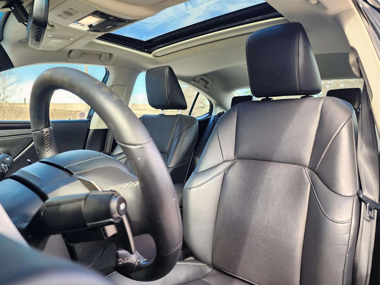 2020 Lexus ES 350 Premium | No Accidents! Photo