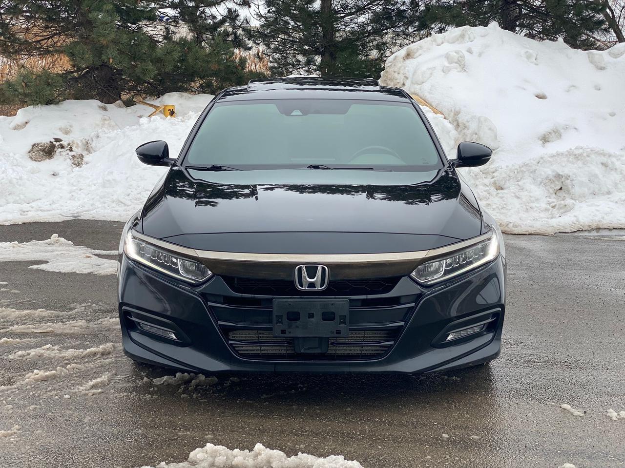 2018 Honda Accord Sport | LEATHER | SUNROOF | NO ACCIDENT Photo