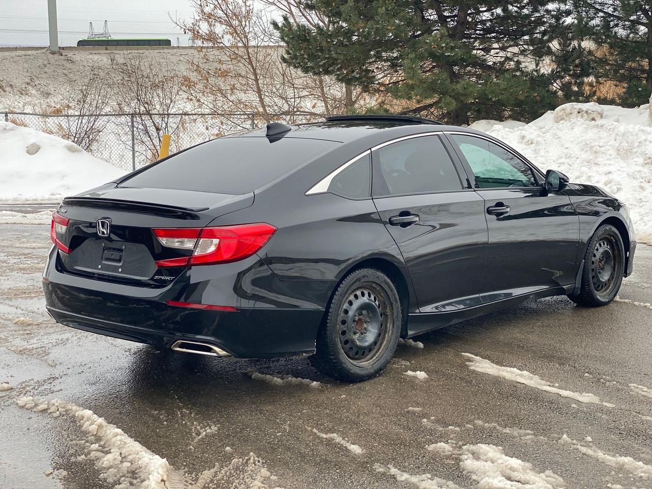 2018 Honda Accord Sport | LEATHER | SUNROOF | NO ACCIDENT Photo