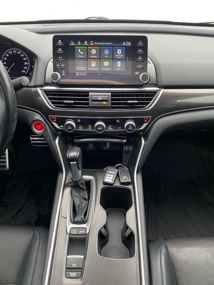 2018 Honda Accord Sport | LEATHER | SUNROOF | NO ACCIDENT Photo
