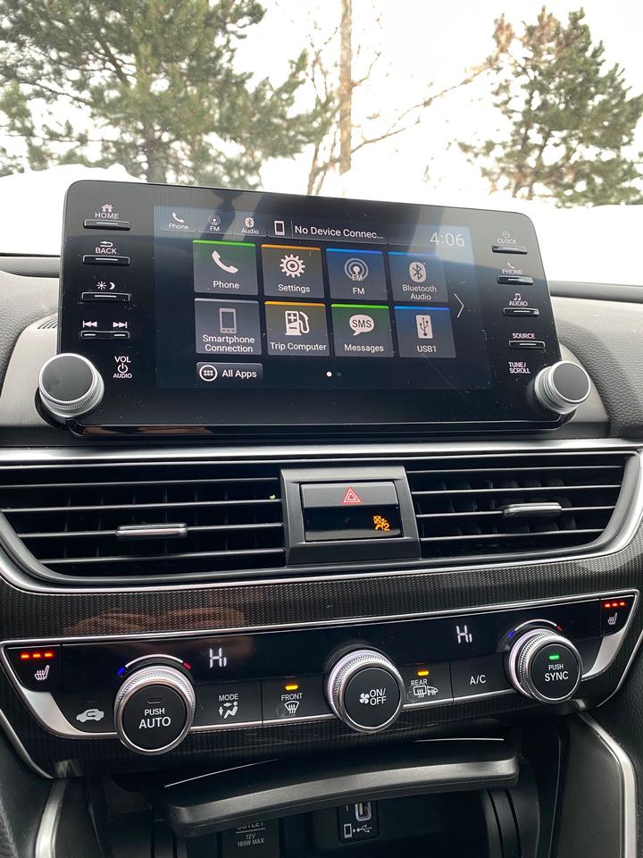 2018 Honda Accord Sport | LEATHER | SUNROOF | NO ACCIDENT Photo