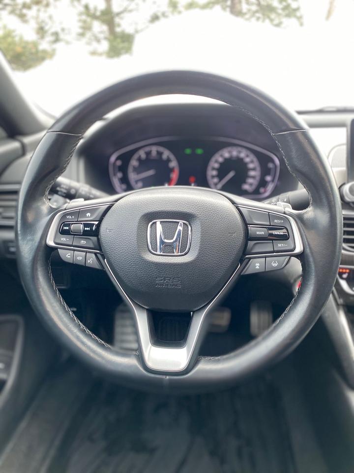 2018 Honda Accord Sport | LEATHER | SUNROOF | NO ACCIDENT Photo