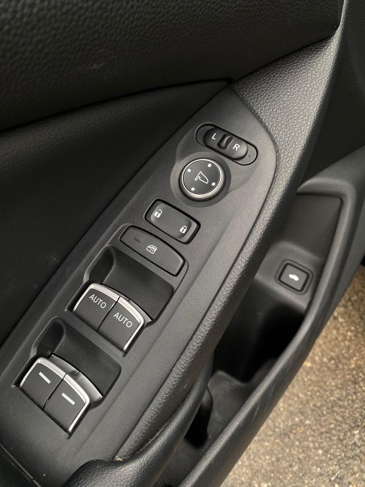 2018 Honda Accord Sport | LEATHER | SUNROOF | NO ACCIDENT Photo