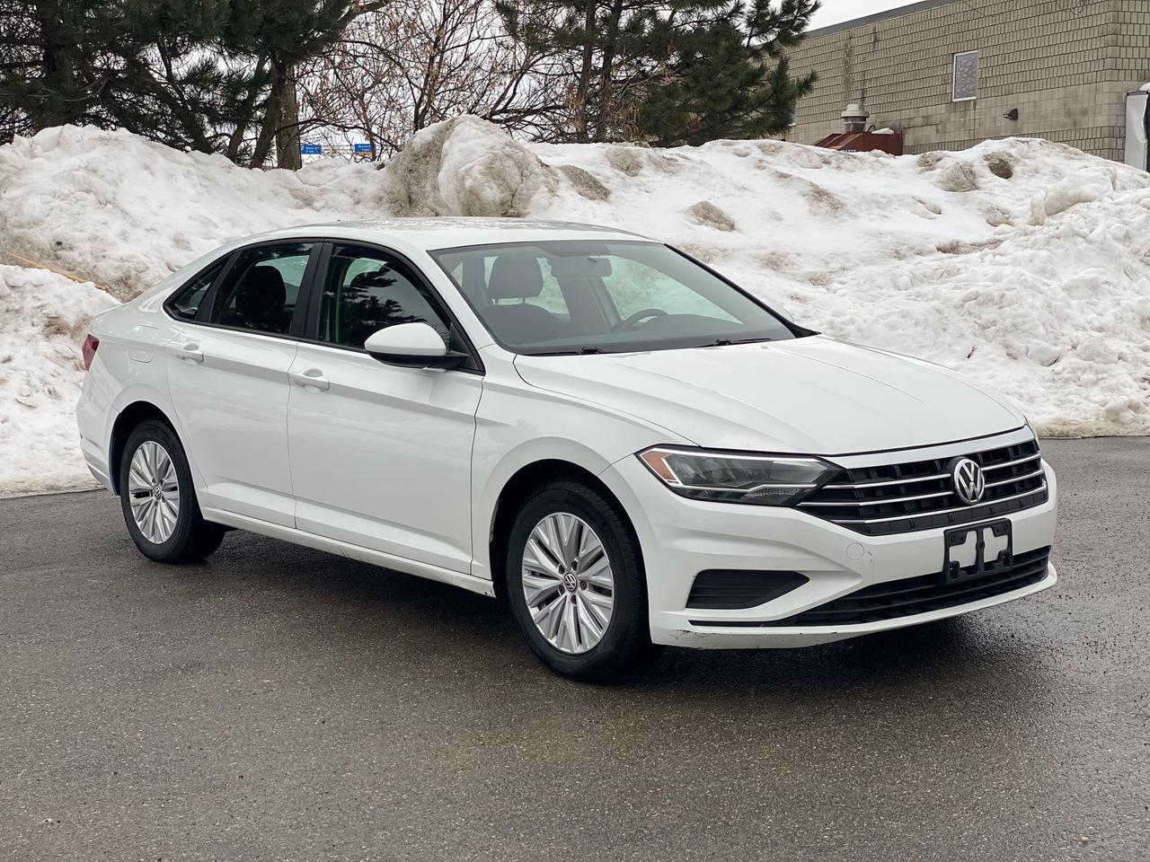2019 Volkswagen Jetta SE Photo2