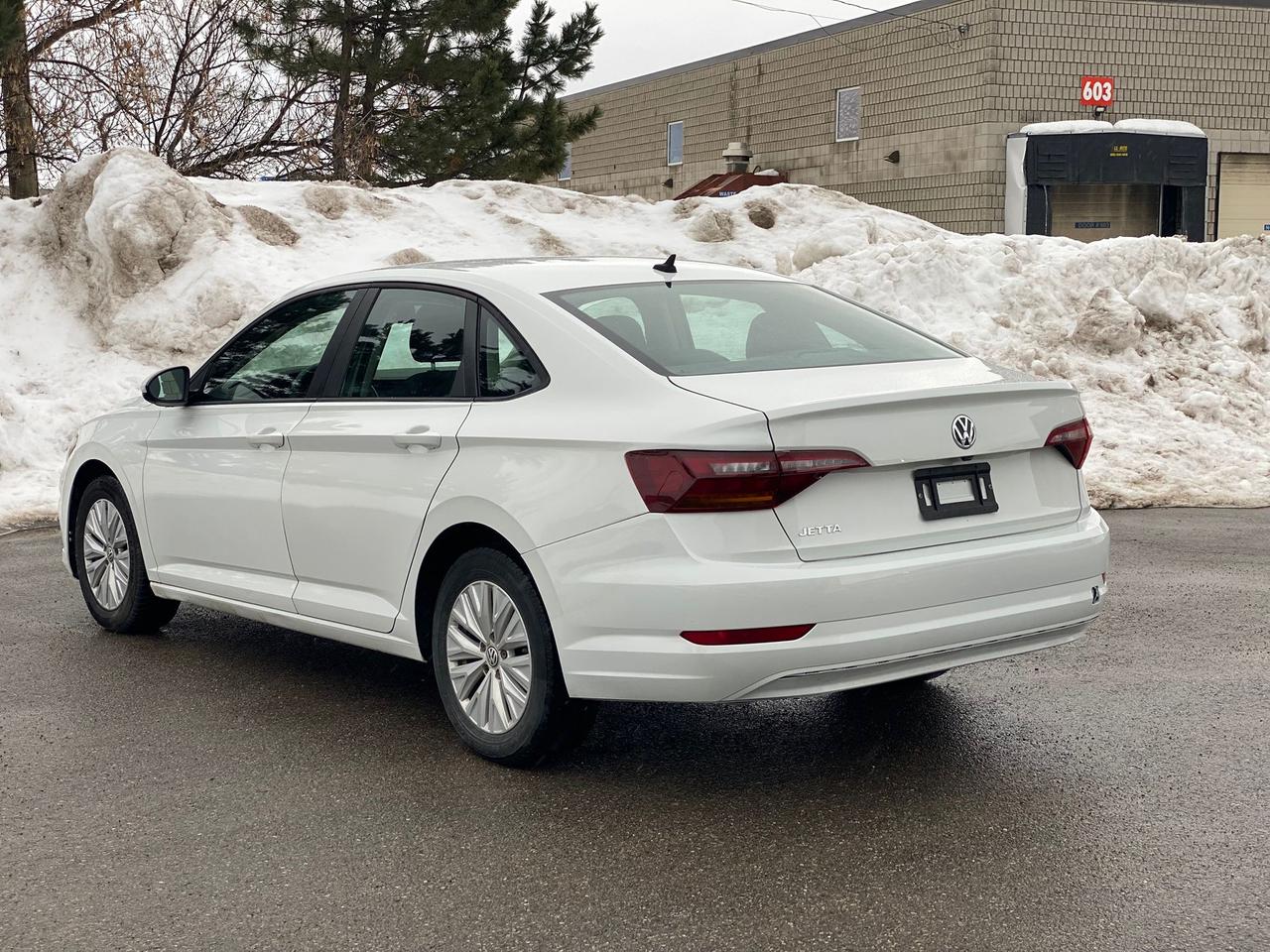 2019 Volkswagen Jetta SE Photo