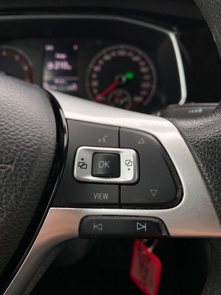 2019 Volkswagen Jetta SE Photo