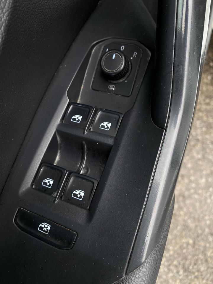 2019 Volkswagen Jetta SE Photo