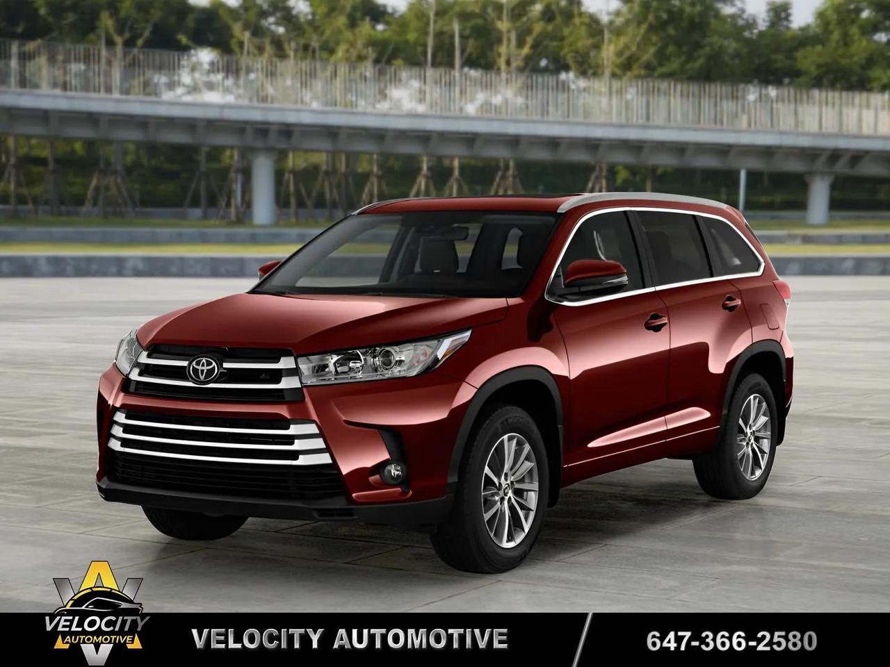 2018 Toyota Highlander XLE AWD | No Accidents! Photo0