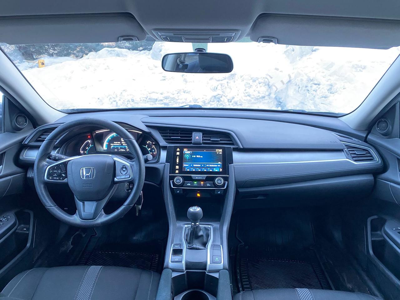 2018 Honda Civic LX Photo