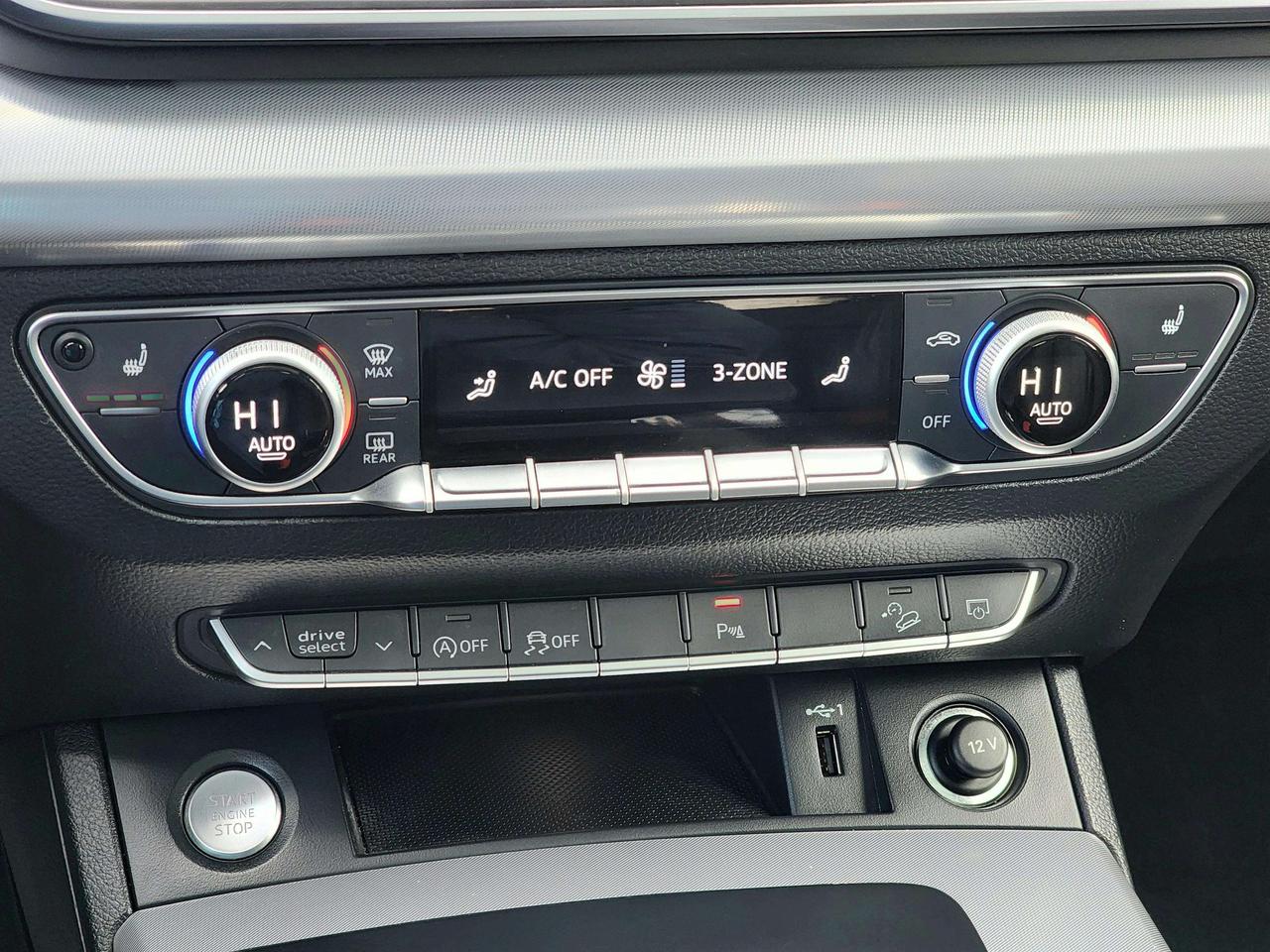2023 Audi Q5 Technik w/S-Line Pkg | No Accidents! Photo