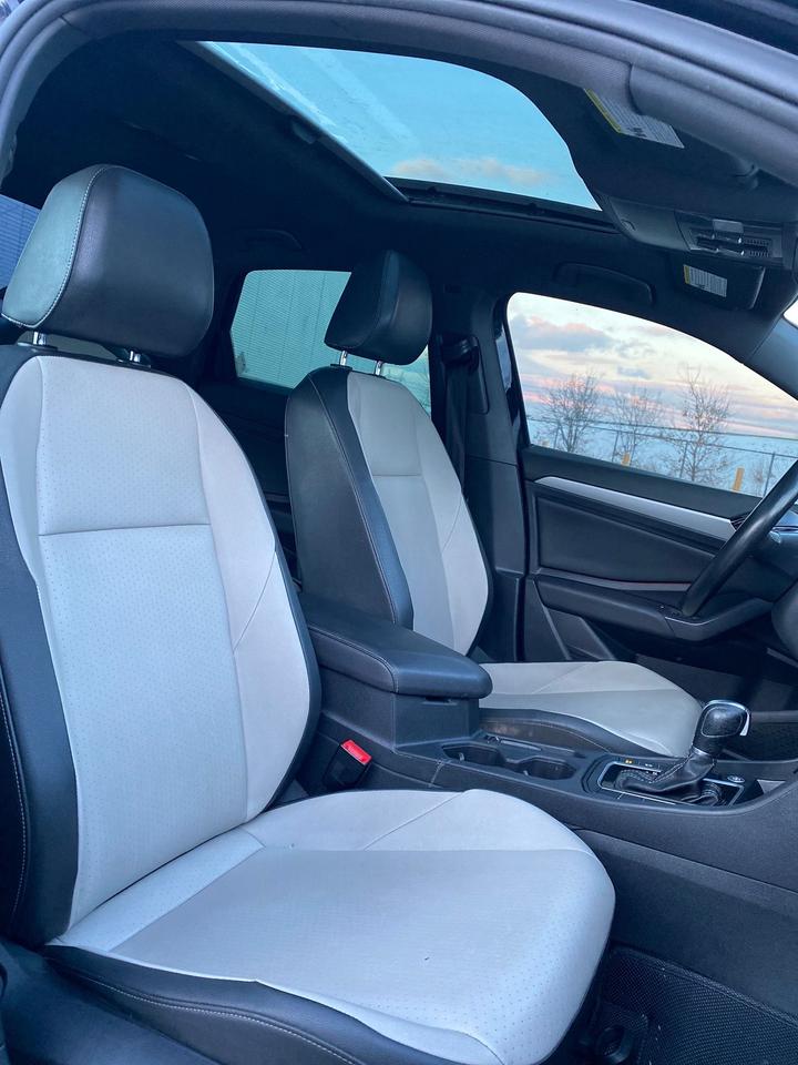 2019 Volkswagen Jetta HIGHLINE RLINE | FULLY LOADED | LEATHER | PANOROOF Photo